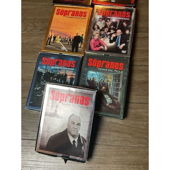 The Sopranos Complete Series - Picture 3 of 6